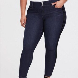 Torrid Jegging Super Stretch Dark Wash Size 12